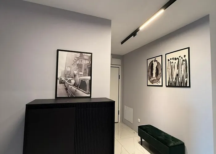 Dombox - Stylish 2 Bedroom In Center - Free Garage ソフィア