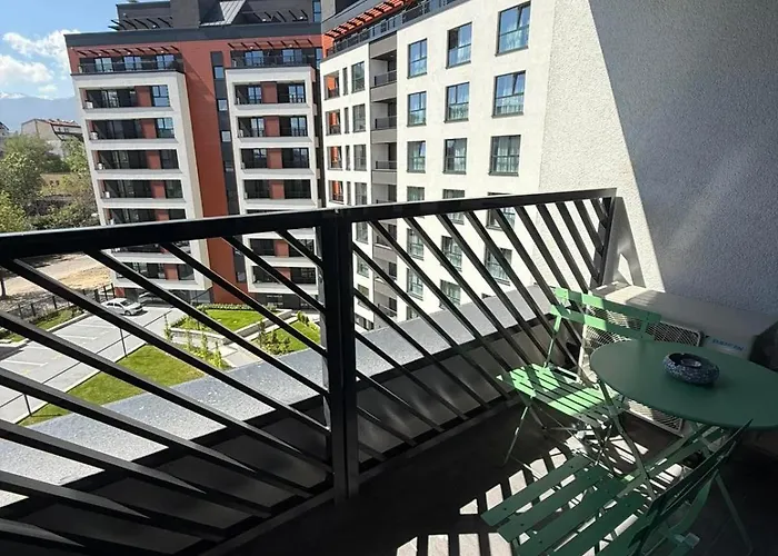 アパート Dombox - Stylish 2 Bedroom In Center - Free Garage