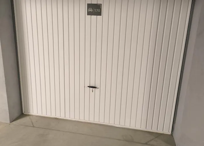 アパート Dombox - Stylish 2 Bedroom In Center - Free Garage ソフィア