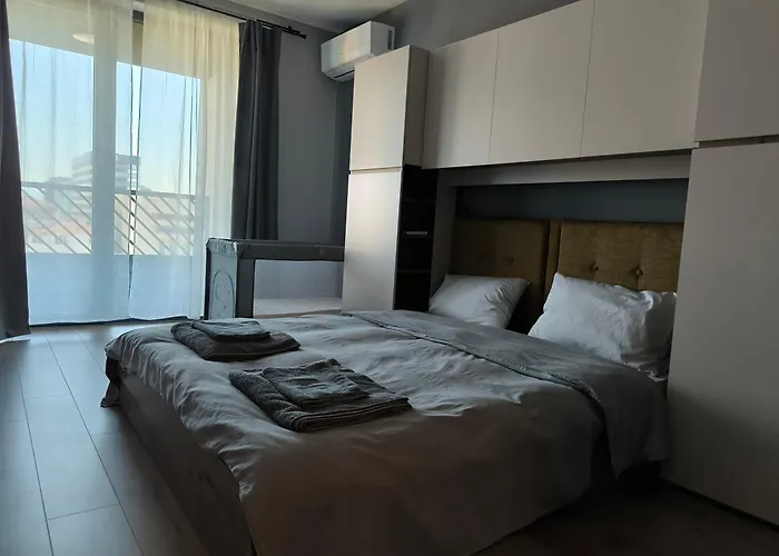 Dombox - Stylish 2 Bedroom In Center - Free Garage ソフィア