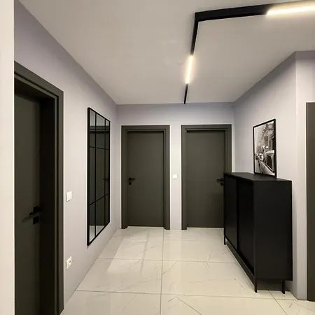 Luxury 2br - Free Garage - Walk To Vitosha - 2 Bathrooms - New Building *