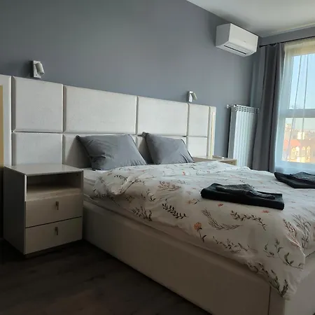 Lägenhet Dombox - Stylish 2 Bedroom In Center - Free Garage