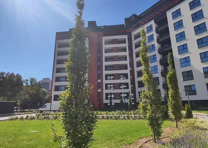 Dombox - Stylish 2 Bedroom In Center - Free Garage Lejlighed *